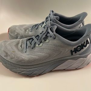 Hoka Arahi 6 Sneakers